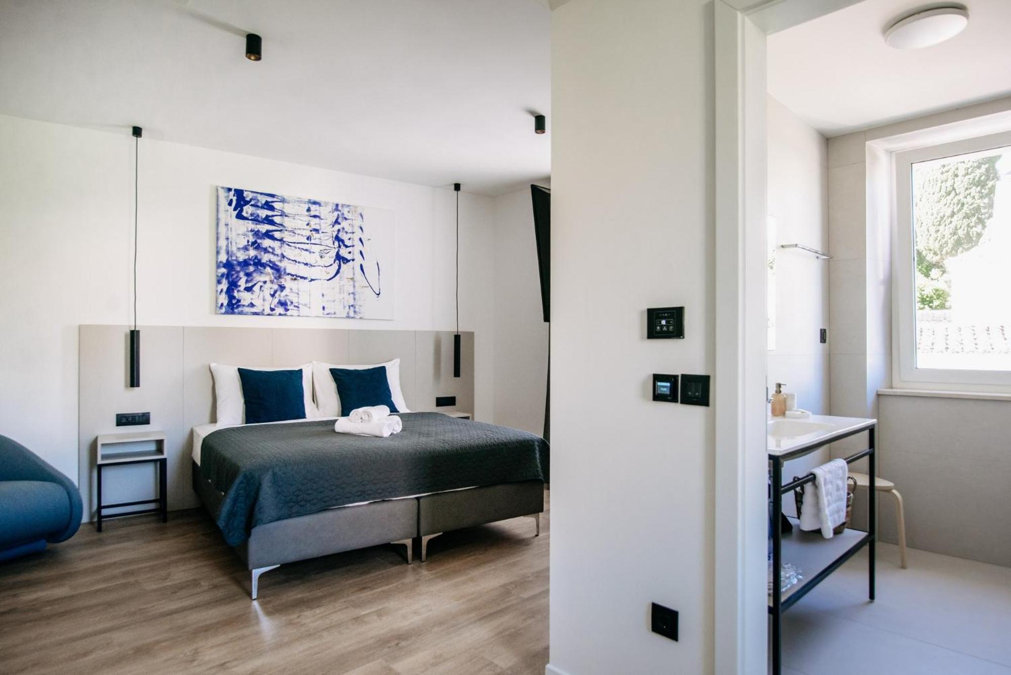 Kala Luxury By Duhomes 4*